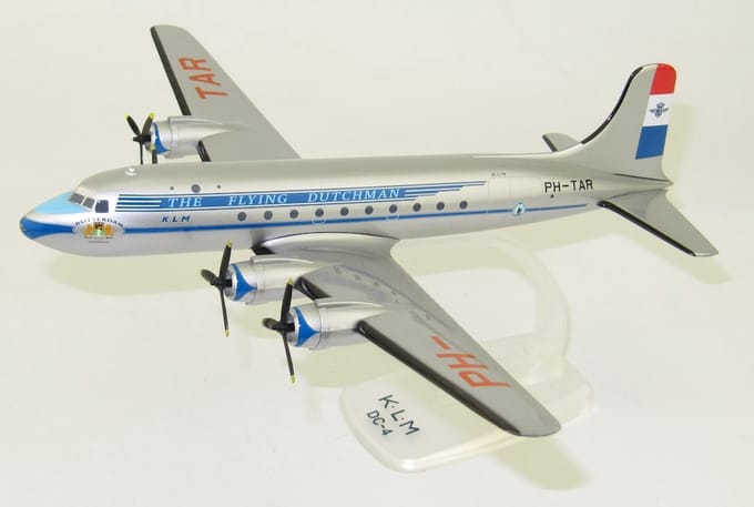 schaalmodel vliegtuig KLM Douglas DC-4 schaal 1:125 lengte 25,42cm