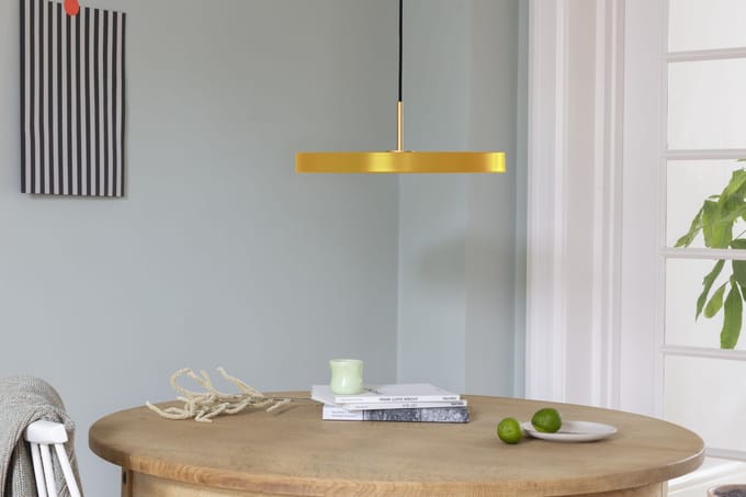UMAGE - Asteria Hanglamp - messing - saffraan - geel