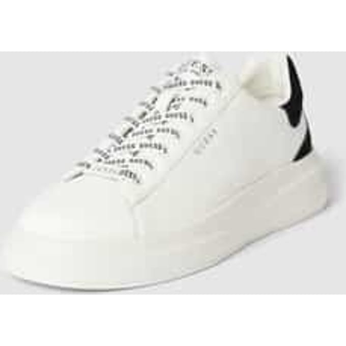 Sneakers met vetersluiting, model 'ELBA'