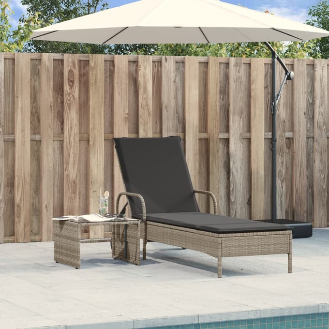 vidaXL - Ligbed - met - wielen - en - kussens - poly - rattan - lichtgrijs