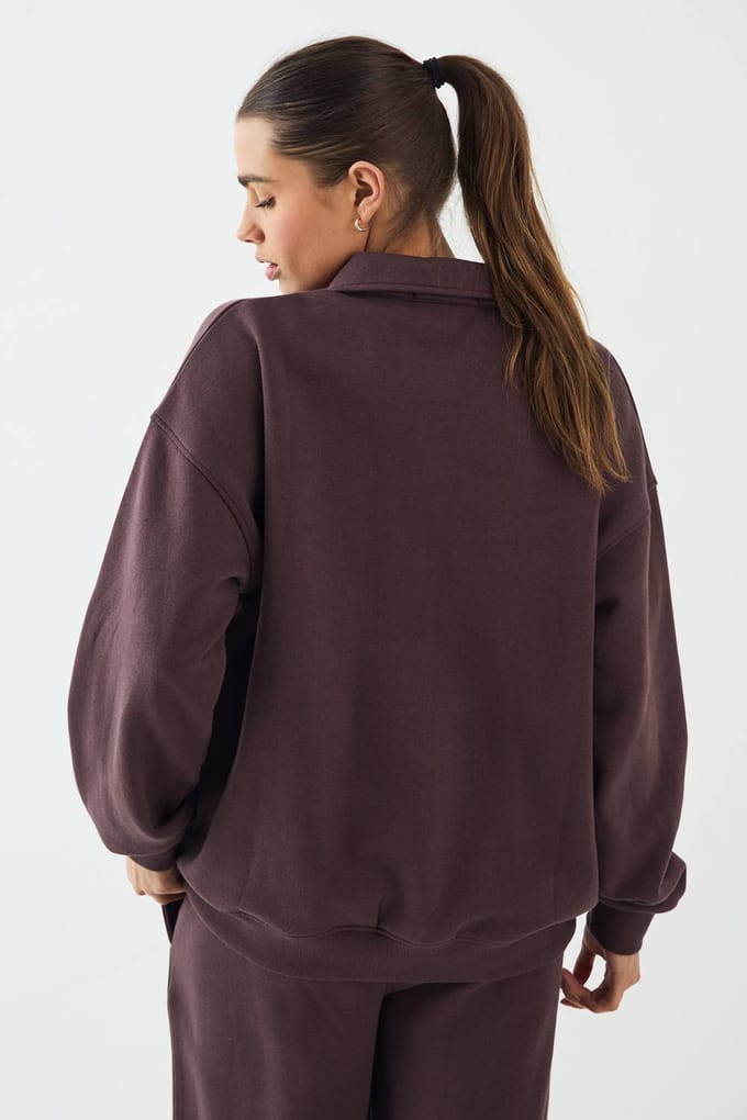 Dames DSGN Studio Badstof Applique Rugby Sweatshirt met Kraag | Chocoladebruin | Maat: Medium
