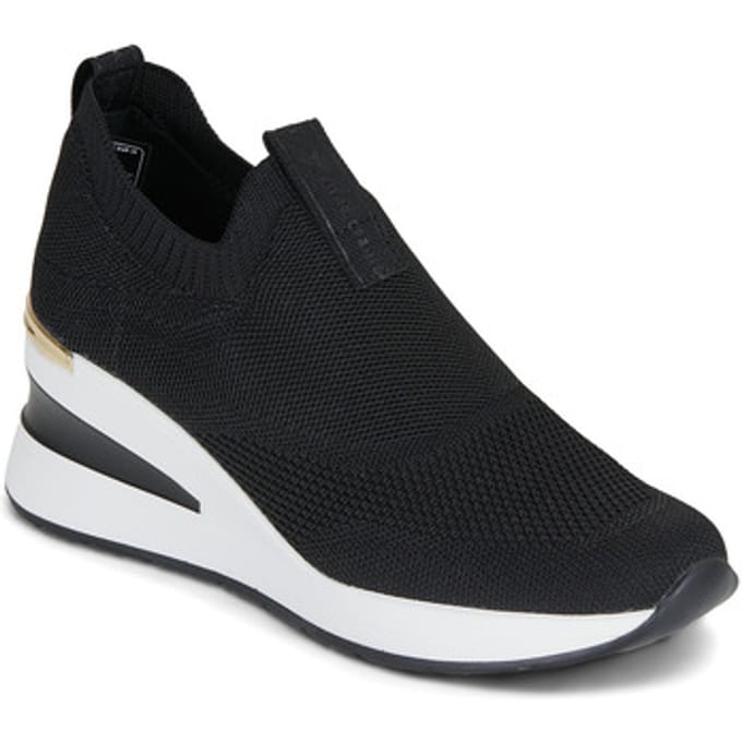 Lage Sneakers Xti -