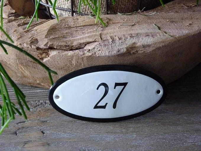 Emaille huisnummer 10x5 wit nr. 27