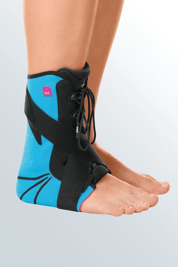 Medi Levamed Stabili-tri Enkelbrace-Links-Maat 2: 21 - 24 cm