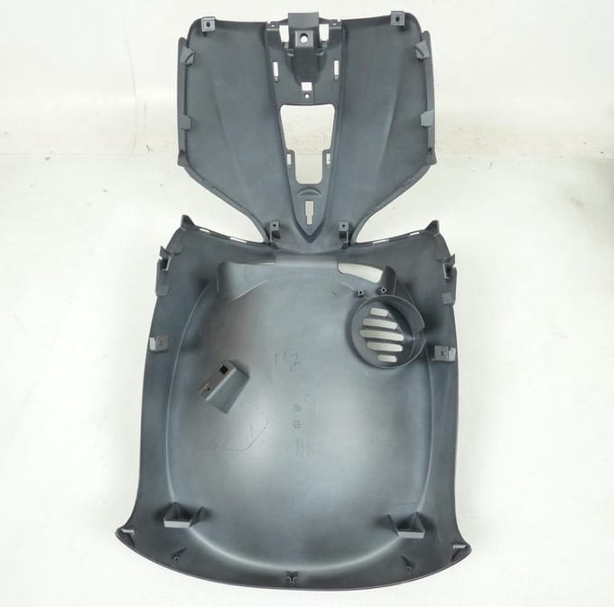 Voorbeenschild grijs 742/B voor scooter Piaggio 125 Liberty 2015-19 1B001334000EZ