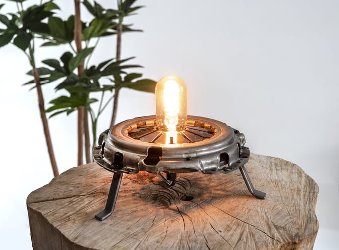 Mancave Store - Tafellamp - Industrieel - UFO Gray - Inclusief lichtbron