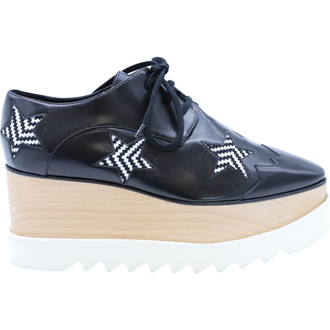 Stella McCartney Elyse Star Platform Veterschoen in Zwart Leer