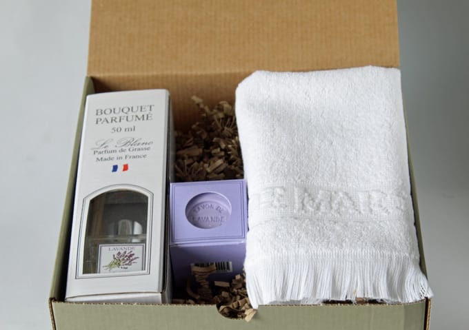 Minibox lavendel, geschenkset geurstokjes, zeep, cadeau vrouw, verjaardag