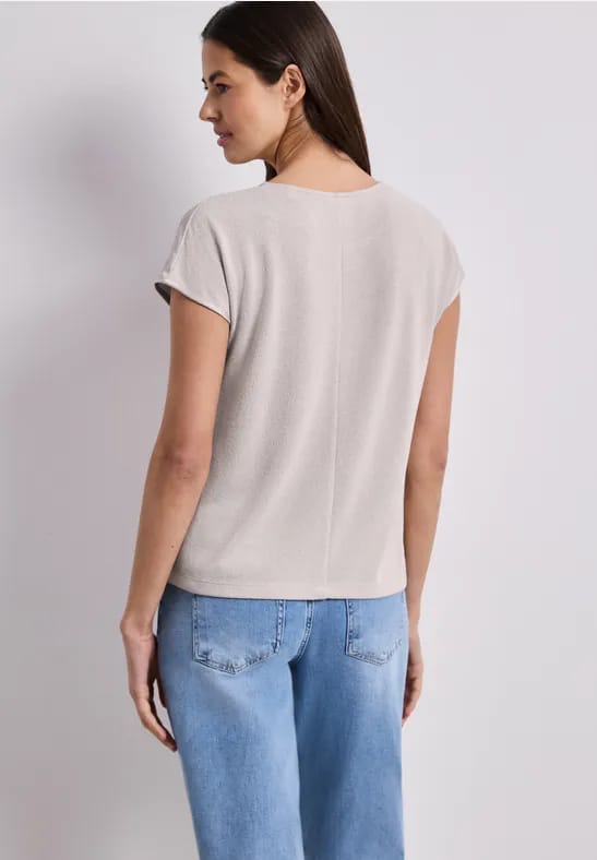 Shirt met boothals en schouderdetails
