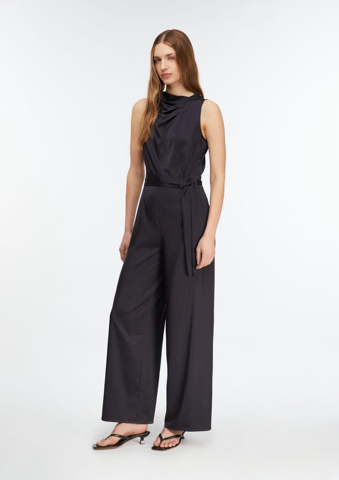 Satin Overall Franse Schouders en Drapé Decolleté Dames COMMA