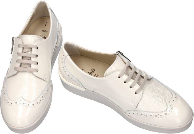 Solidus -Dames - crÈme - lage gesloten schoenen - maat 36.5