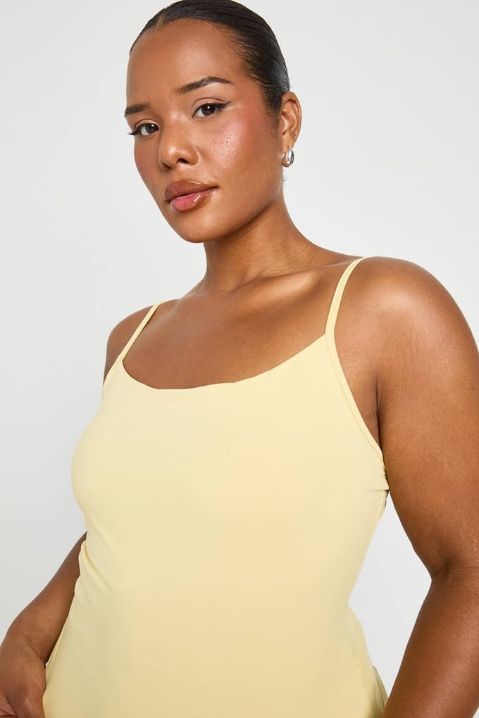 boohoo Dames Plus Second Skin Bandjes Vierkante Hals Hemdje | Citroen | Maat: 46