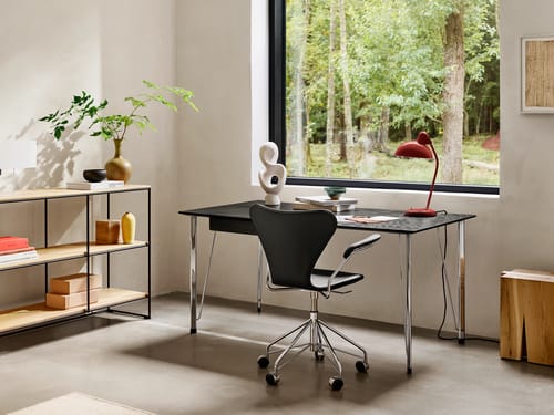 Fritz Hansen Kaiser Idell 6556-T - Tafellamp - venetian red
