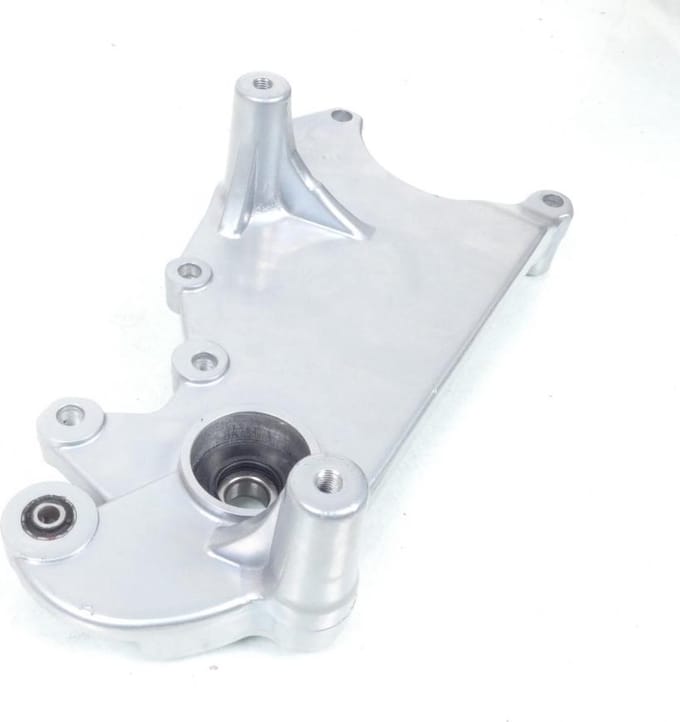 Support pot d'échappement rigidificateur roue AR pour scooter Chinois 125 Neuf