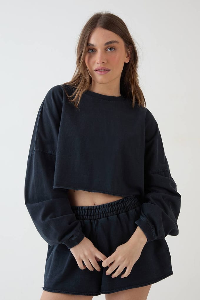 Dames Dsgn Studio Zwaar Gewassen Oversized Lange Mouw Crop T-shirt | Washed Black | Maat: Medium