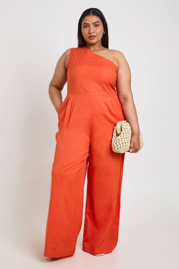 boohoo Dames Plus Linnen Jumpsuit Met Éen Schouder | Burnt Orange | Maat: 48