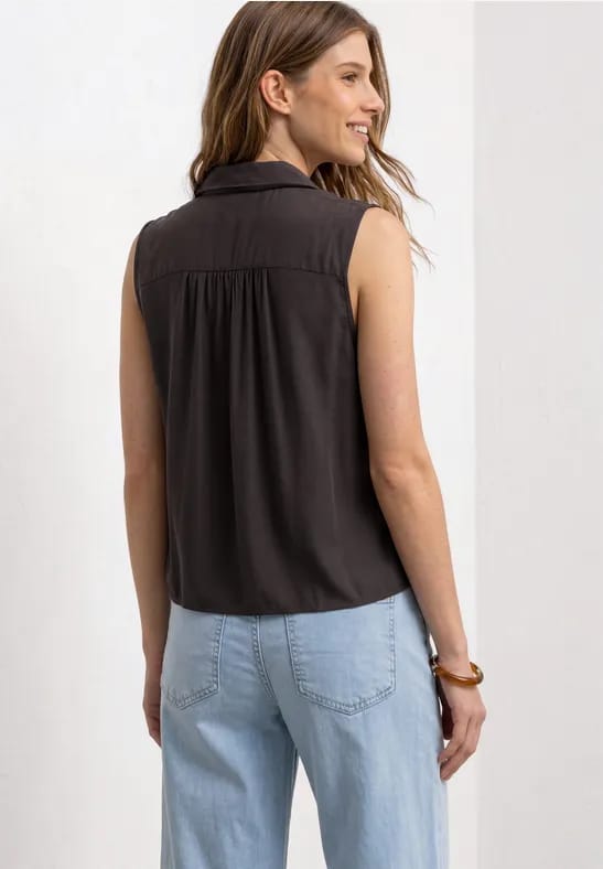 Blousetop met bowlingkraag en knoop