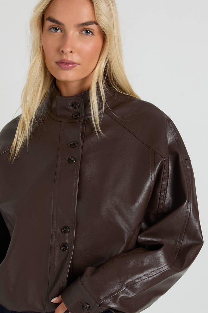 boohoo Dames Bomberjack van nep leer | Chocolate | Maat: 12