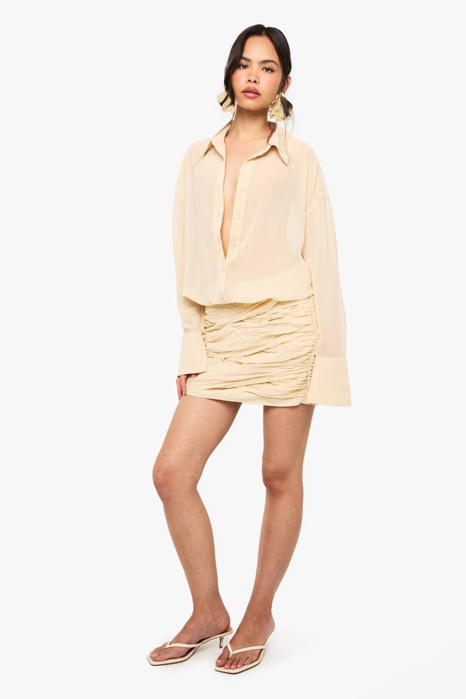 boohoo Dames Chiffon Drop Waist Geplooid Hemdsjurk | Butter | Maat: 10