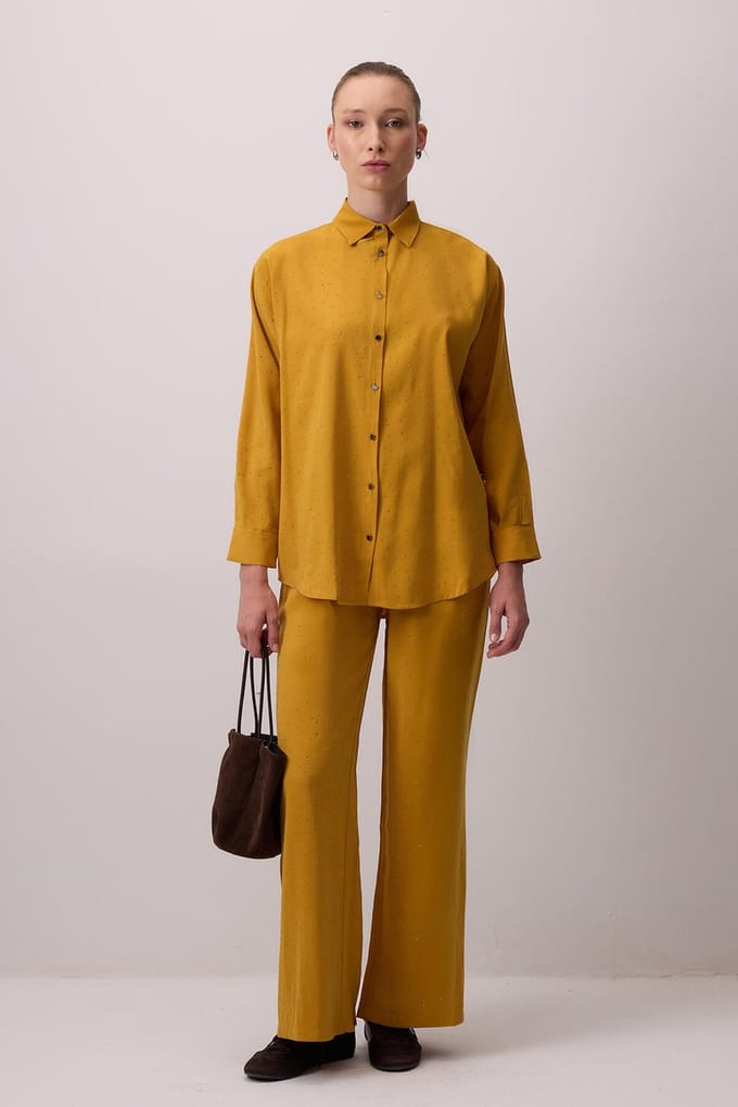 Touché Privé - Set van overhemd ve broek met stras-accenten - Mosterd - Dames