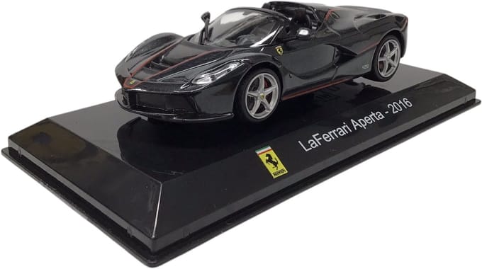 Ferrari Laferrari Aperta 1:43 zwart