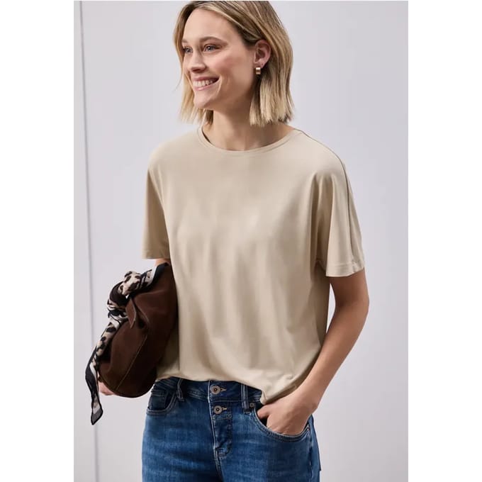 Basic Shirt met schouders