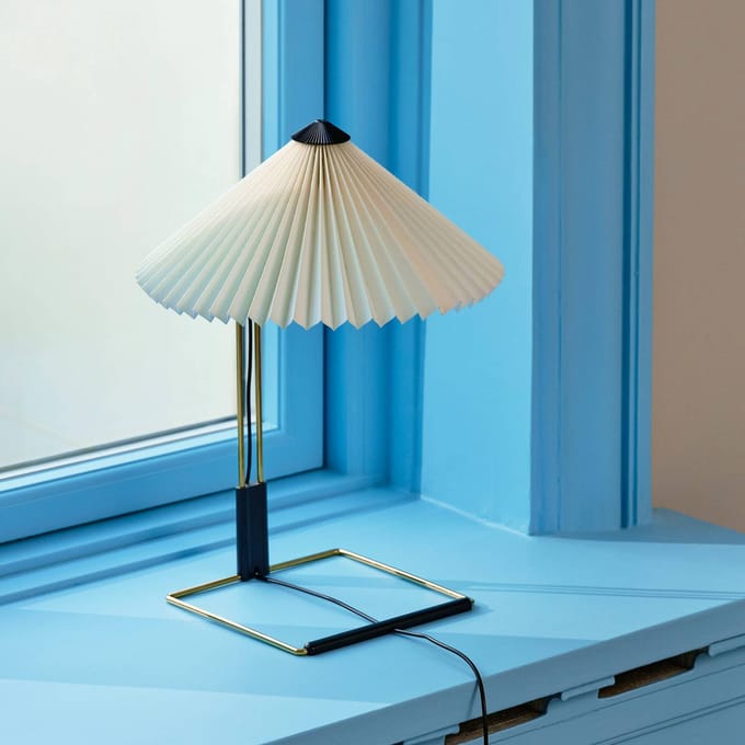 HAY LED tafellamp Matin, wit/messing, hoogte 38 cm
