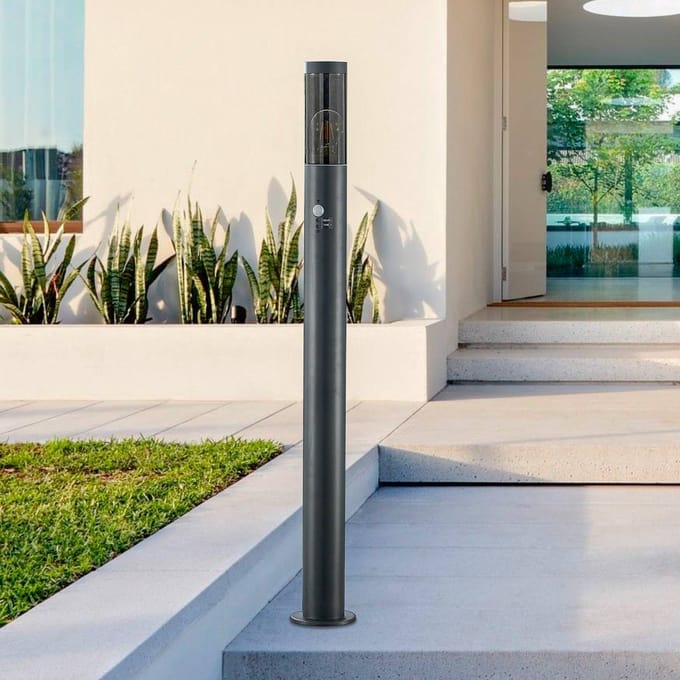 Lindby tuinpadverlichting Statius, antraciet, ijzer, 100 cm, sensor