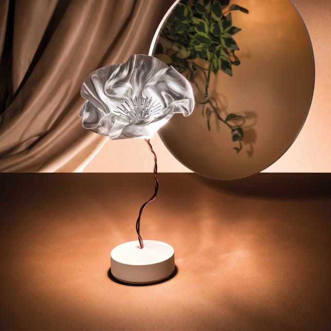 Slamp Lafleur LED tafellamp, accu, prisma