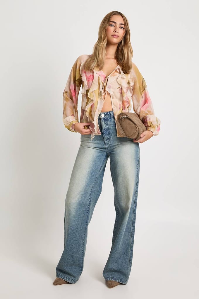 boohoo Dames Bloemenprint Chiffon blouse met ruches | Ivory | Maat: 6