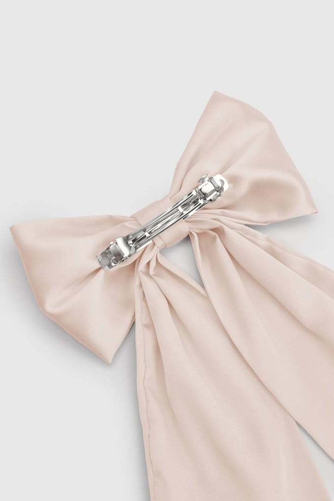 boohoo Dames Champagnekleurige Satijnen Grote Haarstrik Clip