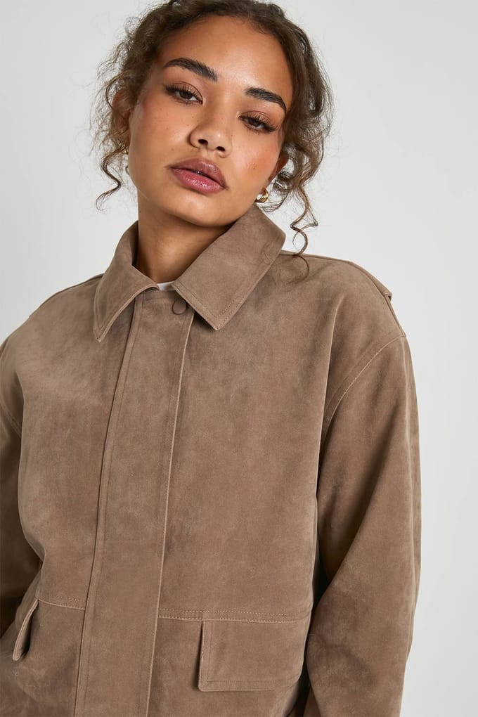 boohoo Dames Bomberjack in suede-look | Taupe | Maat: 16