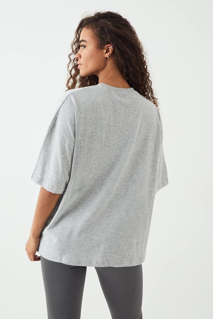 Dames DSGN Studio Applique Oversized T-shirt | Grijze Mergel | Maat: 40