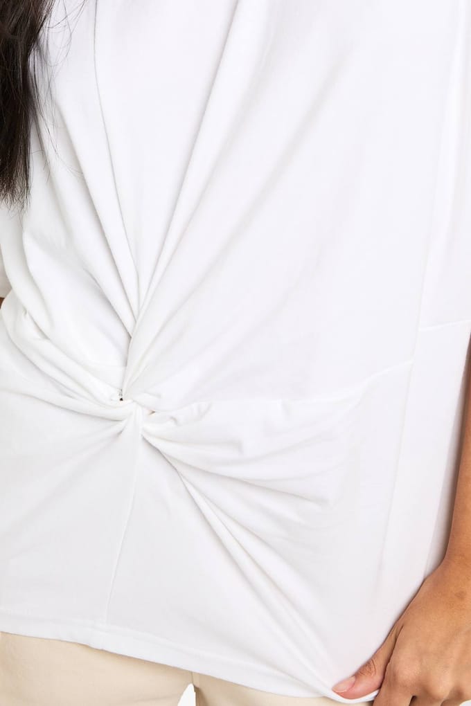 boohoo Dames Gathered Front Twist T-Shirt | White | Maat: 6