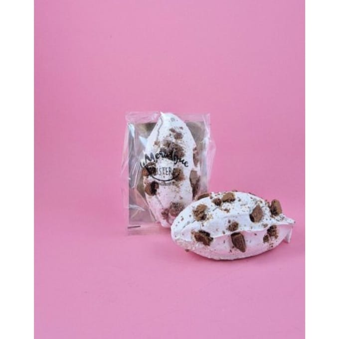 Meringue sisters speculaas scooped