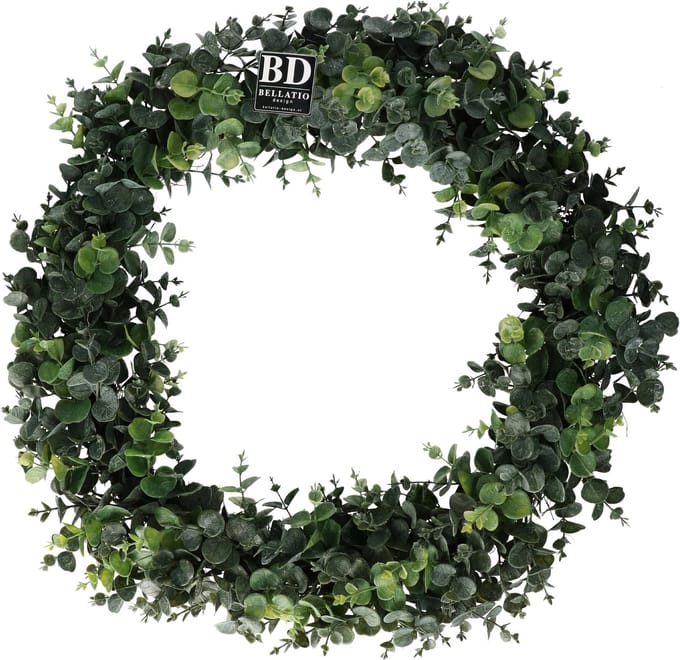Bellatio Design Kunst krans/deurkrans Eucalyptus - 56 cm - groen - kunstplant krans - voordeur