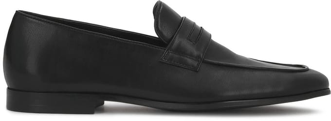 Minimalist leather loafers