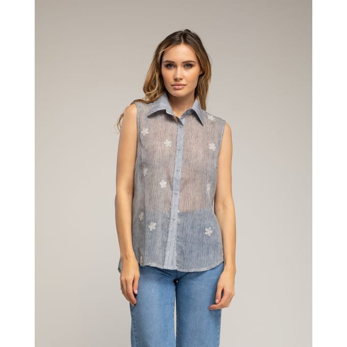 Semitransparante mouwloze blouse met bloemen