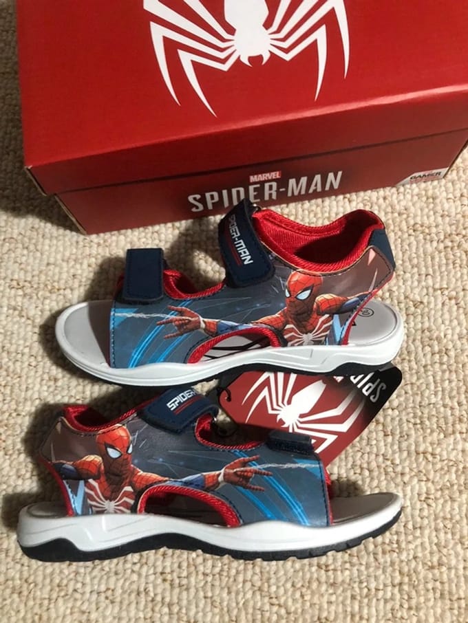 Spiderman sandalen - schoenen - Marvel - open schoen - sneakers - zomerschoen - klittenband - maat 29