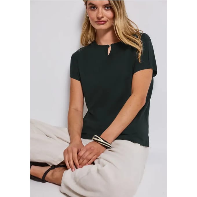 Shirt met uitsnijding