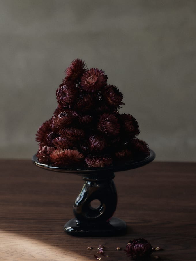 Ferm Living Damo glazen middenstuk - dark grape - Ø21 cm