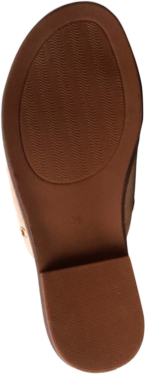 Sandalen om aan te trekken, Parijs