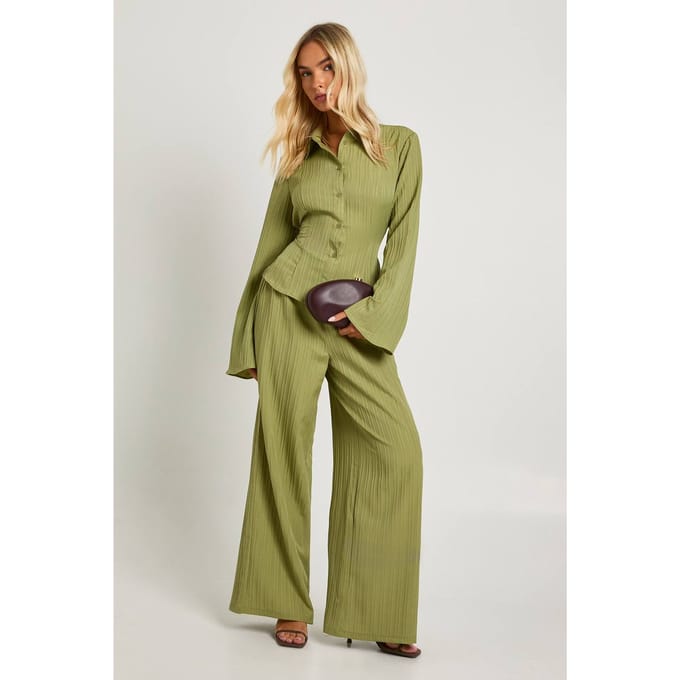 boohoo Dames Getextureerd shirt met strik en broek set | Olijf | Maat: 36