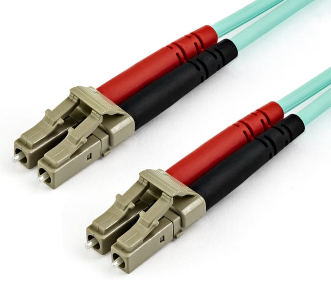 StarTech.com 10m OM4 LC to LC Multimode Duplex Fiber Optic Patch Cable - patch cable - 10 m - aqua - Blauw - 10m