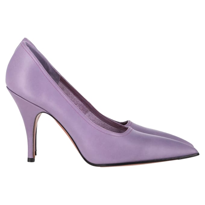 Victoria Beckham Puntige Hak Pump in Paars Leer