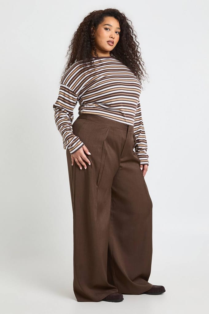 boohoo Dames Plus Marl Geplooide Wijde Pijpen Broek | Chocoladebruin | Maat: 44