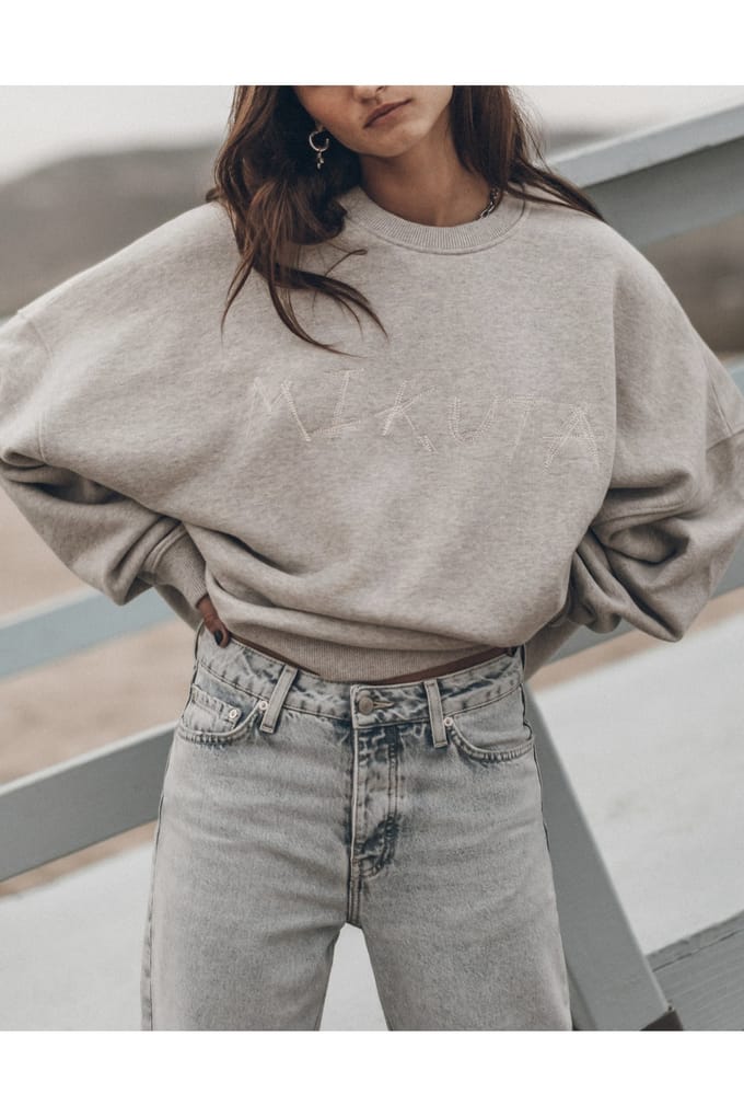 Mikuta The Grey Embroidered Standard Sweater Taglia: M | Maglioni a maglia Outlet | Donna | Grigio