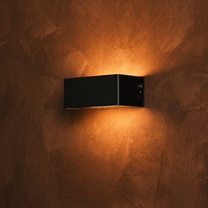Tavellio Tessa Wandlamp – 20x10 cm – LED – Zwart – Oplaadbaar – Bewegingssensor – Dimbaar – Afstandsbediening