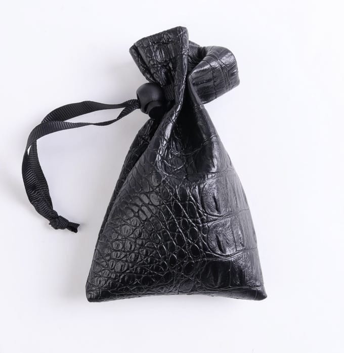 Lapi Toys - Dungeons and Dragons dice bag - DnD dice bag - D&D storage bag - Dice pouch - Polydice bag - Kunstleer - Zwart