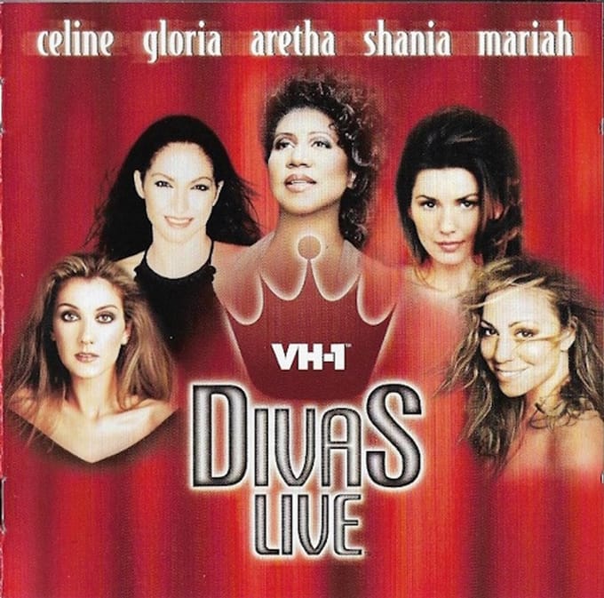 Divas Live